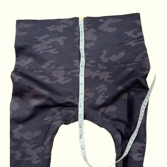 Spanx Womens Camo Leggings Look At Me Now Seamless Size XL NWOT - Picture 8 of 11